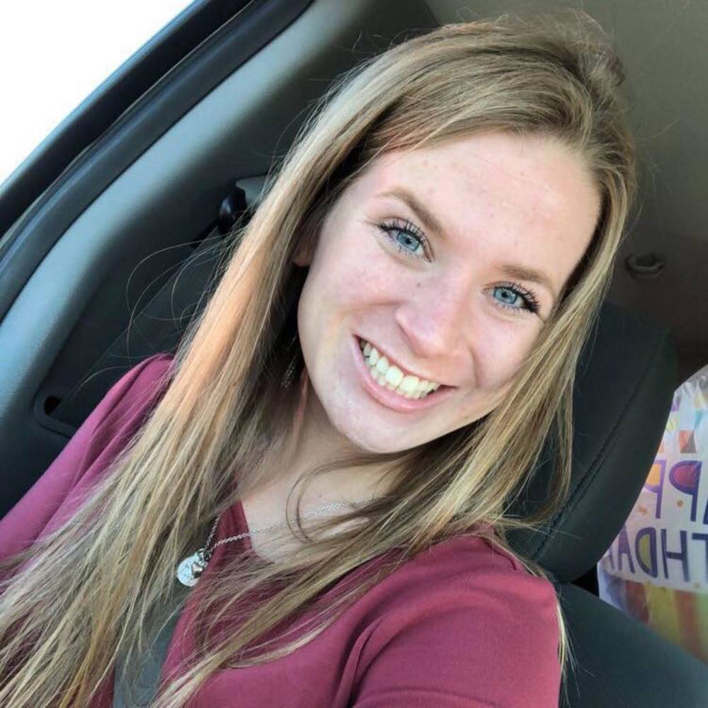 Meet your Posher, Destini